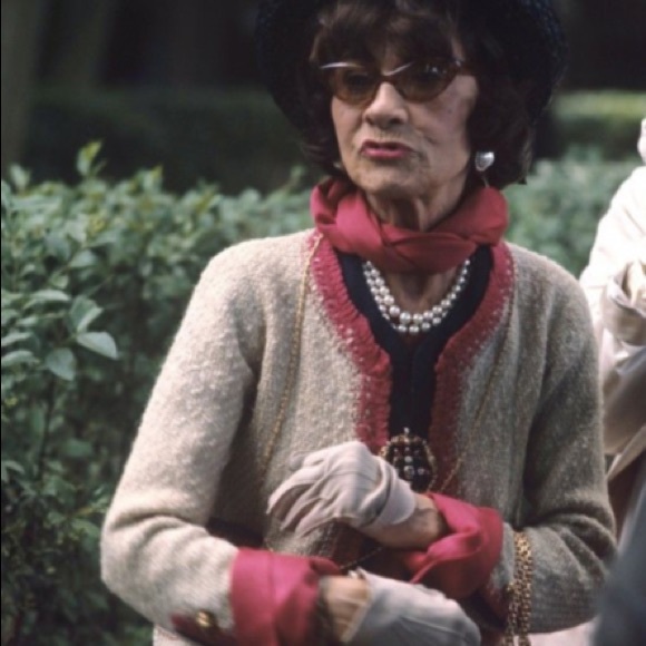 Museum Chanel 1964 Haute Couture Coco Gabrielle Ecru Tweed Gold Lion Jacket - Picture 15 of 17